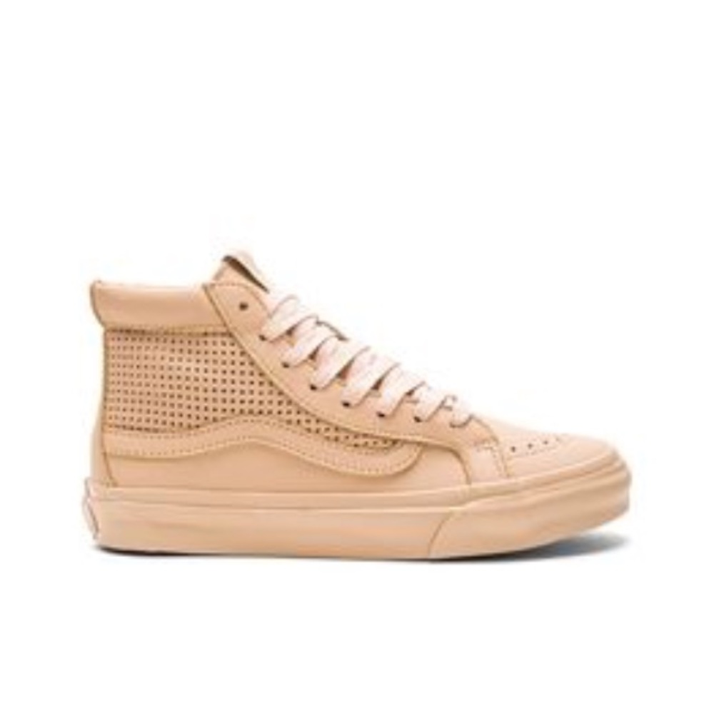 Vans SK8-Hi Slim Cutout DX Sneaker in Amberlight